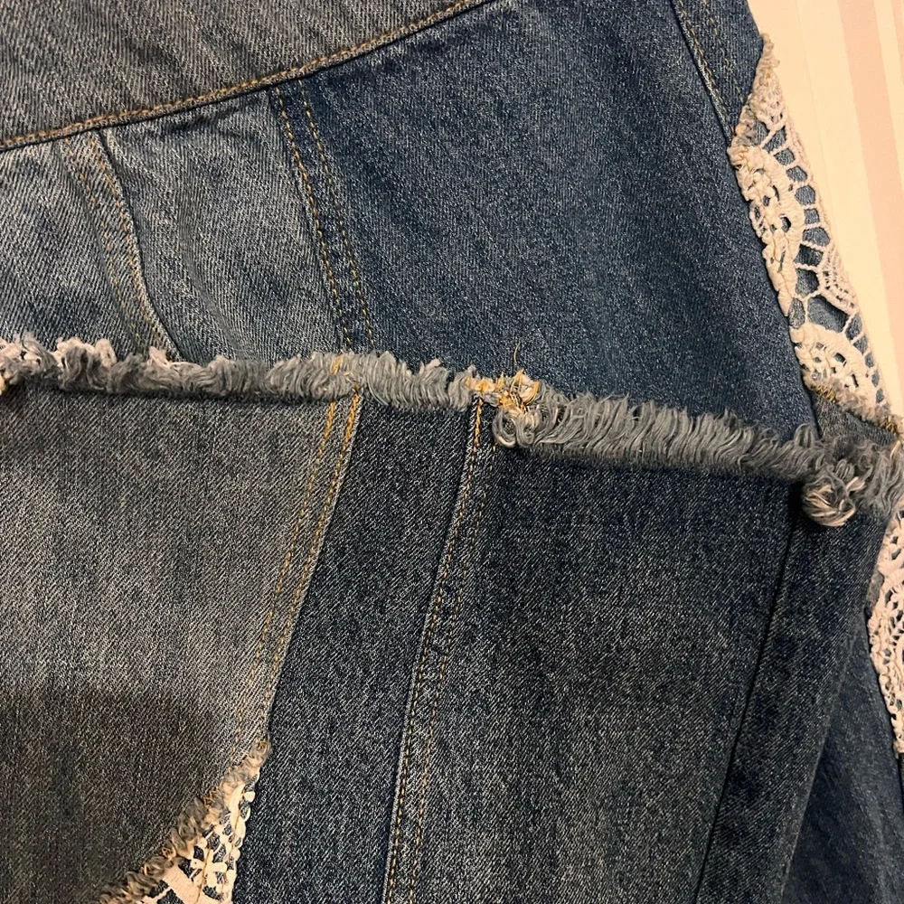 Free people We The Free Blue Flare Patchwork Jeans in the element size 26 - Picture 6 of 7